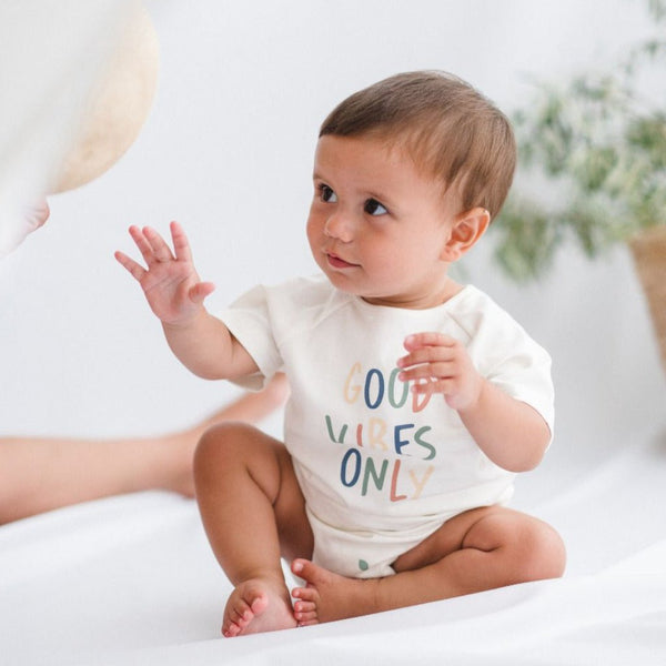 Kurzarm-Shirt 'Kate', Good Vibes only - mimiundmax.at
