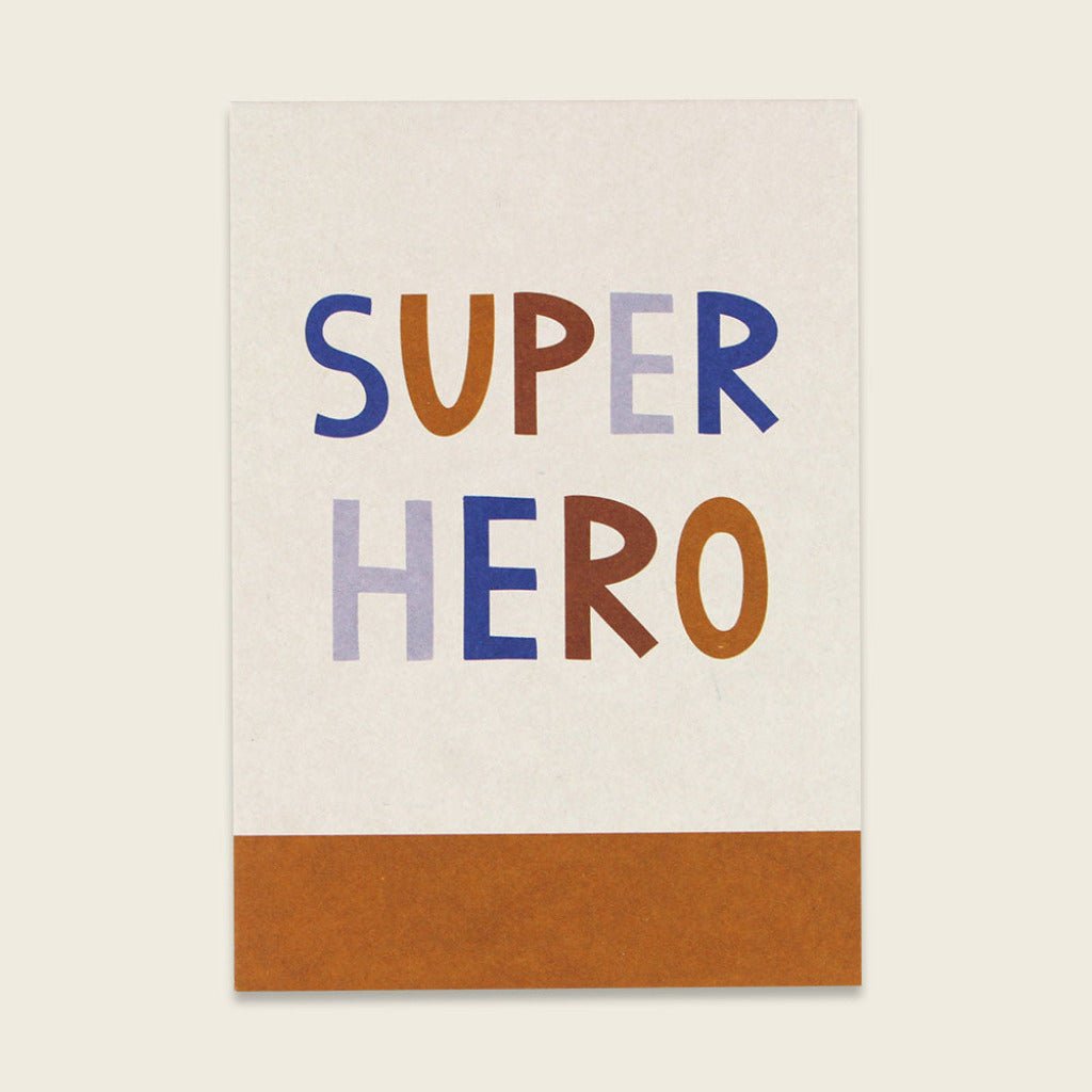 Postkarte 'Super Hero' - mimiundmax.at